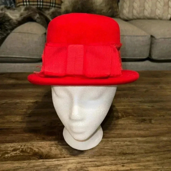 💥Originals by Lee Bury of Dallas Vintage Women’s Red Classic Wool Hat w/Ribbon - Picture 2 of 16